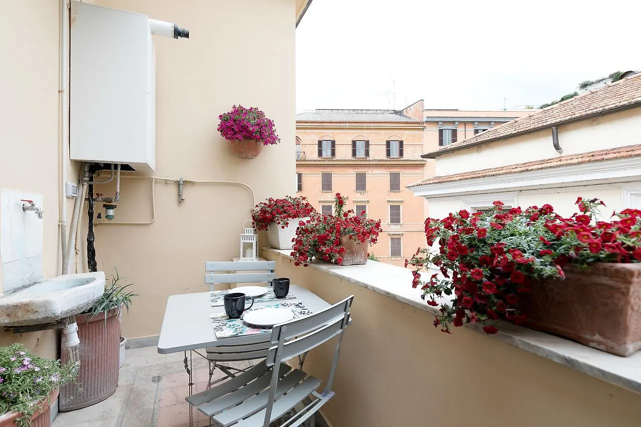 Vatican Stylish Apartment Rome